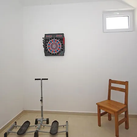 Lovely Home In Gornje Tucepi With Kitchen * Tucepi